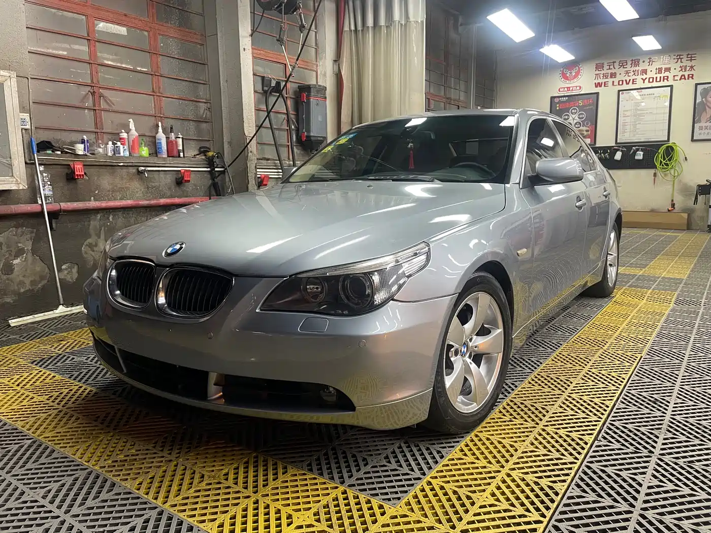 BMW BMW 5 Series 2006
