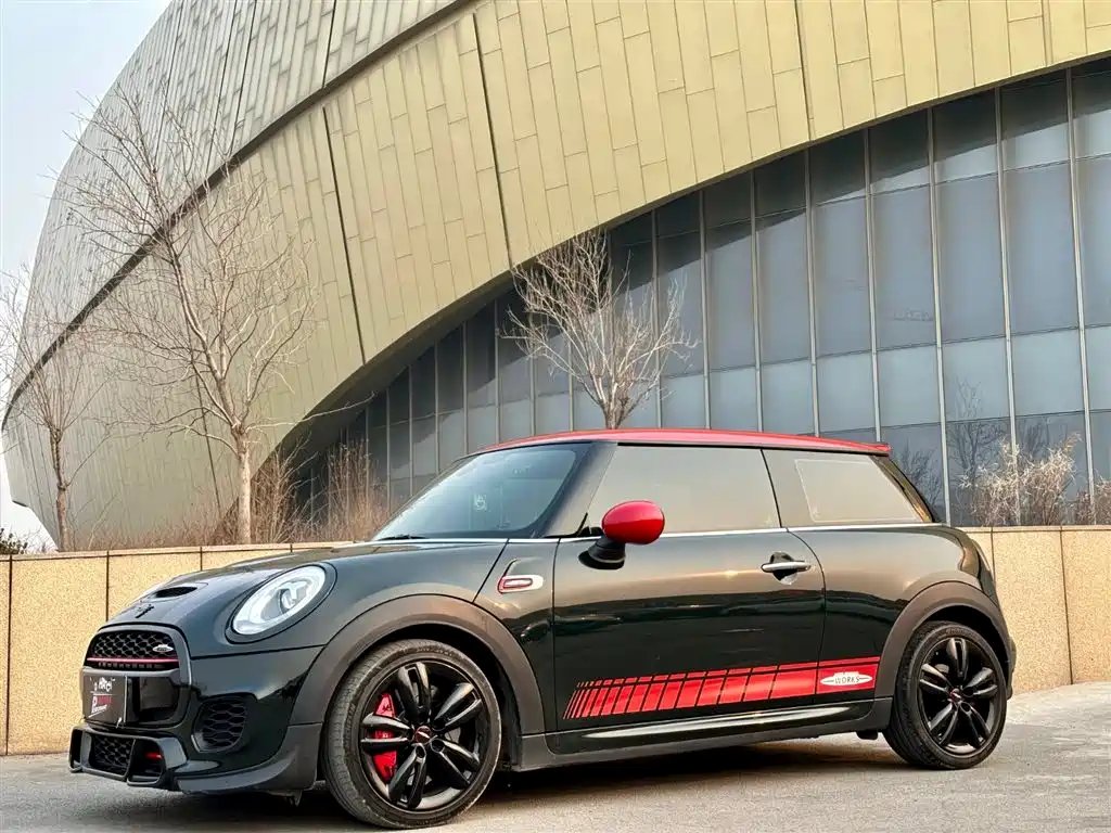 MINI MINI JCW 2016