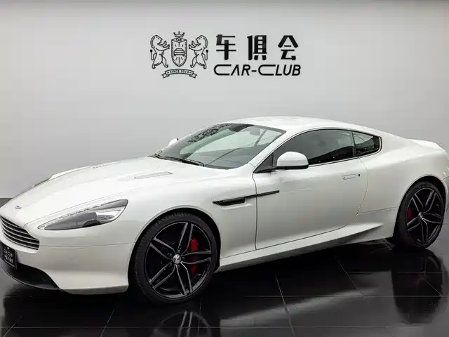 Aston Martin Aston Martin DB9