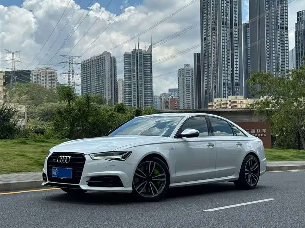 Audi Audi S6 2013