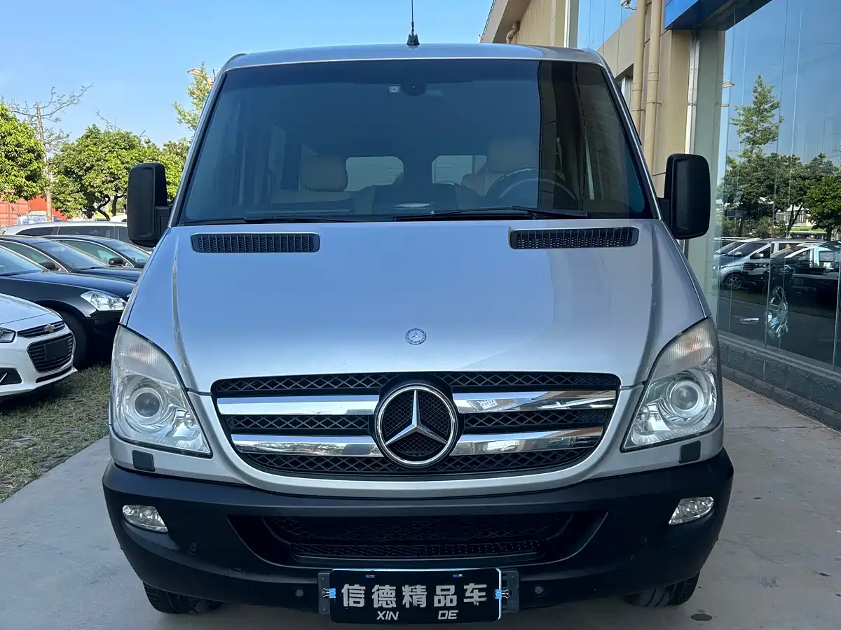 Mercedes-Benz Sprinter 2010