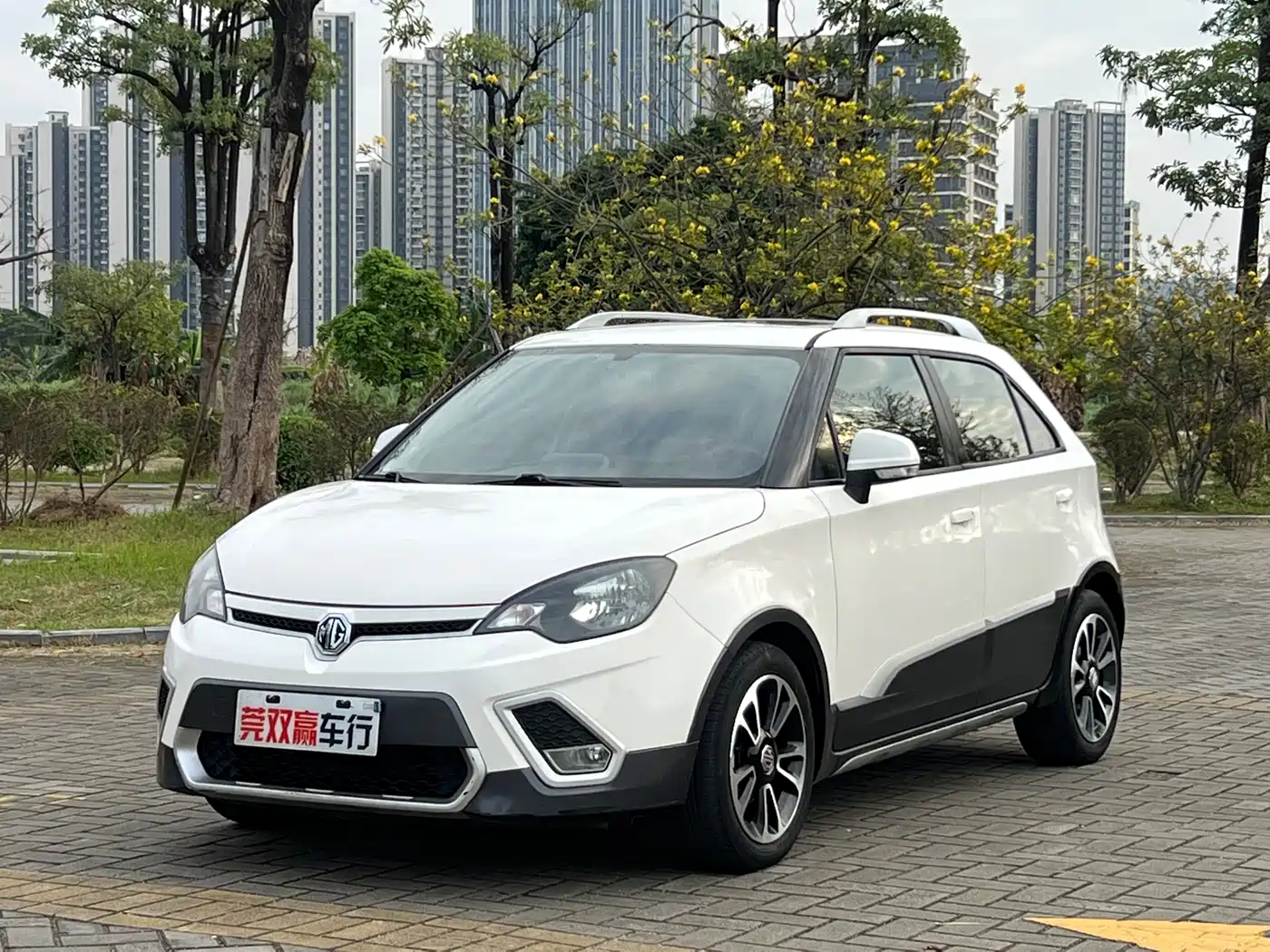 MG MG 3SW 2015