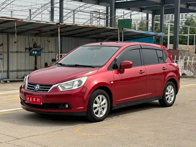 Venucia Venucia R50