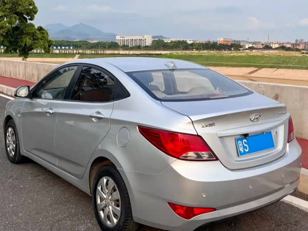 Hyundai Verna