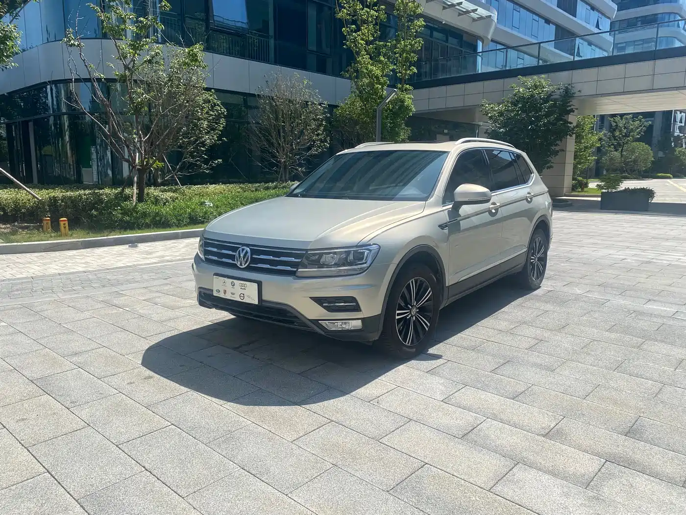 Volkswagen Tiguan L 2019
