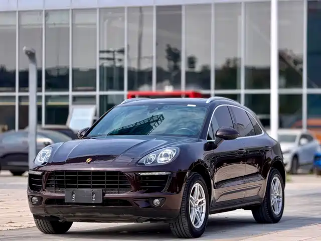Porsche Macan 2015
