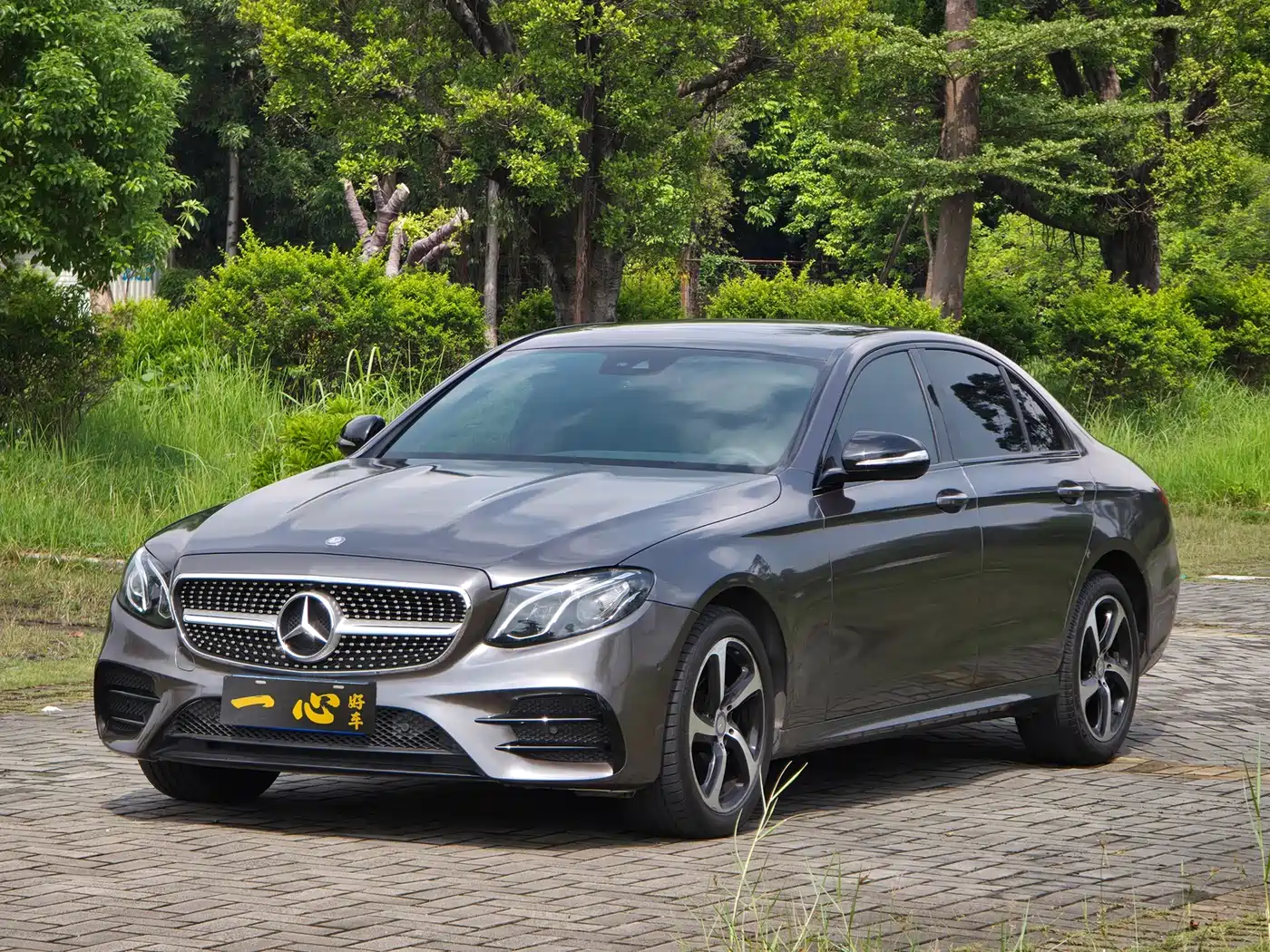 Mercedes-Benz Mercedes-Benz E-Class 2016