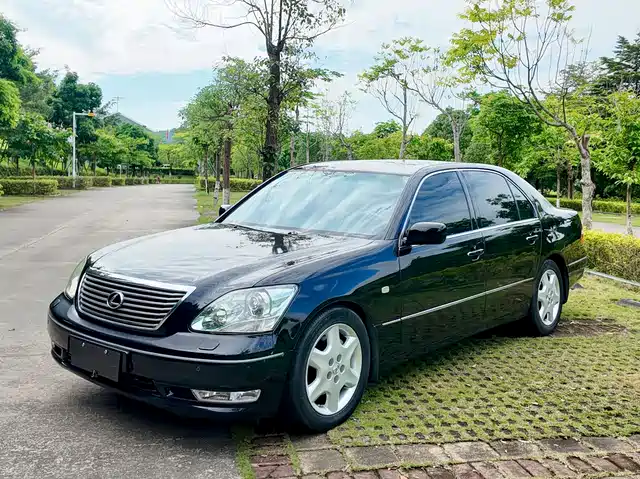 Lexus Lexus LS 2004