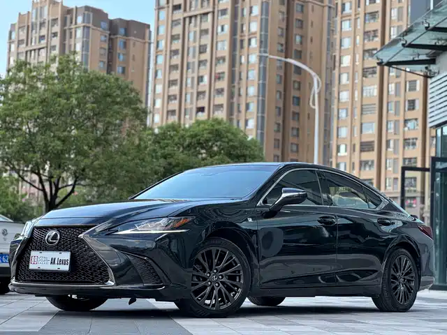 Lexus Lexus ES 2019