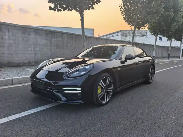 Porsche Panamera 2012