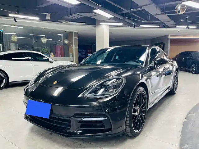 Porsche Panamera 2019