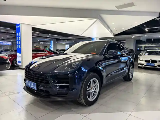 Porsche Macan 2020