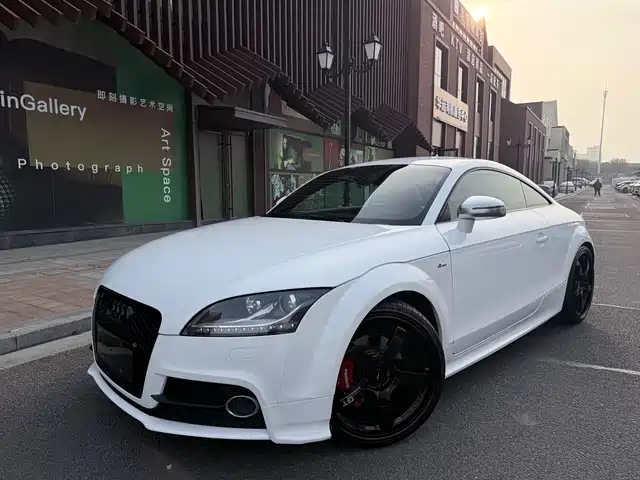 Audi Audi TT 2012