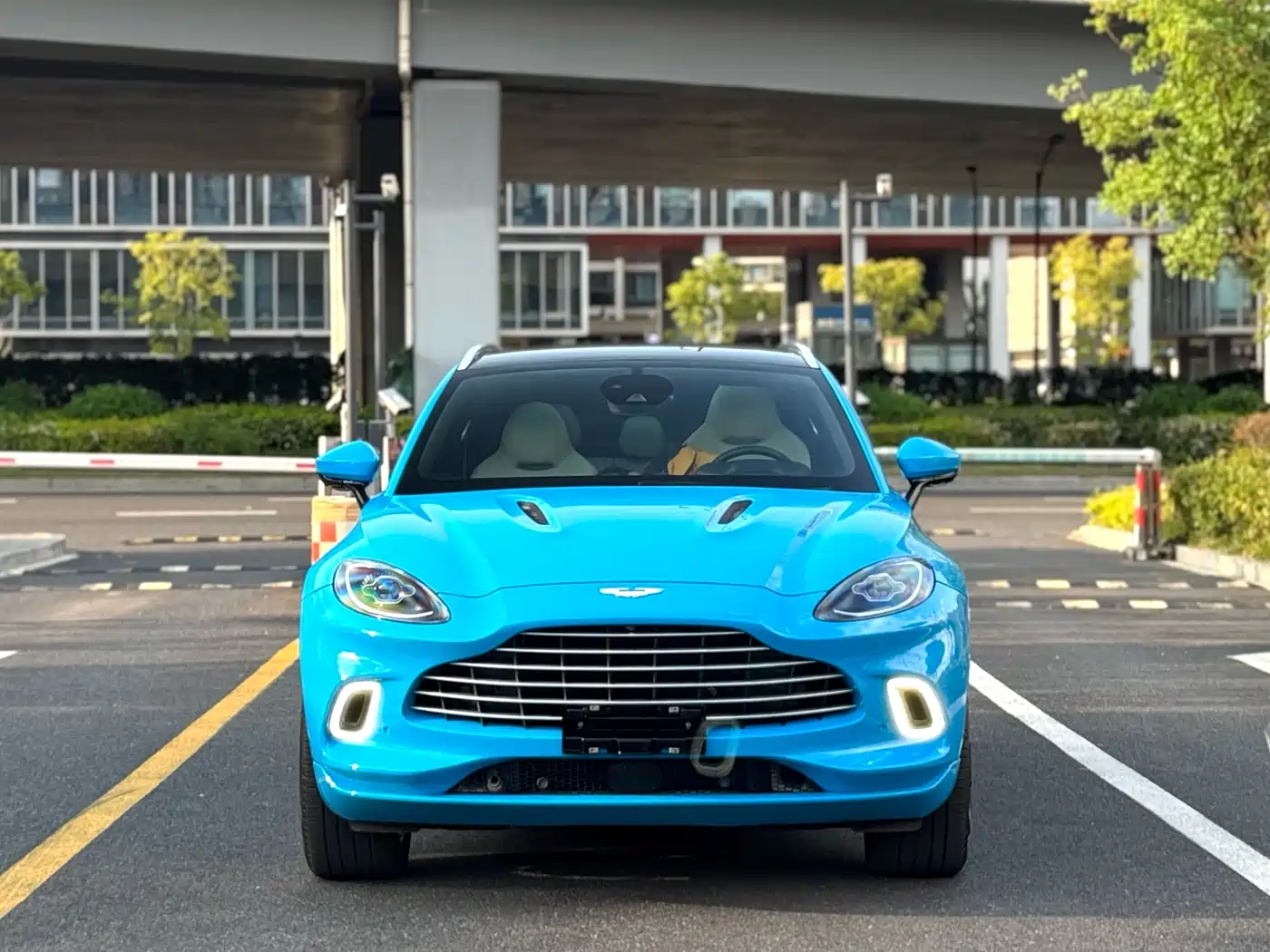 Aston Martin Aston Martin DBX 2021