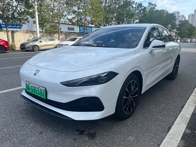 Roewe Roewe D7 2025
