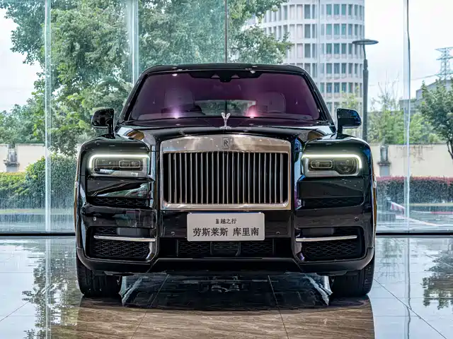 Rolls-Royce Cullinan 2023