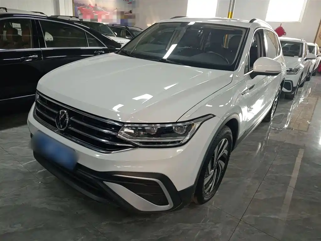 Volkswagen Tiguan L 2022
