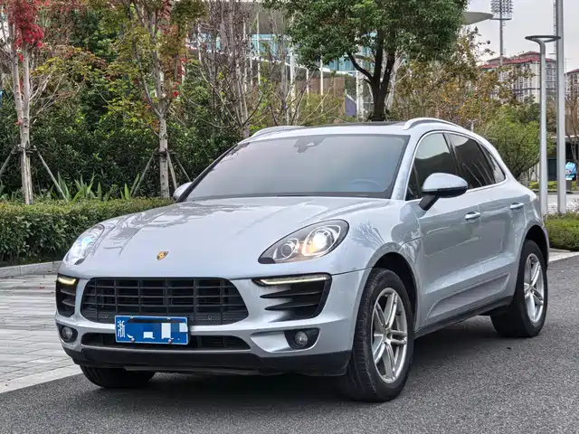 Porsche Macan 2015