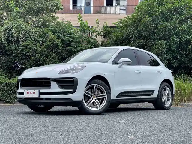 Porsche Macan 2022