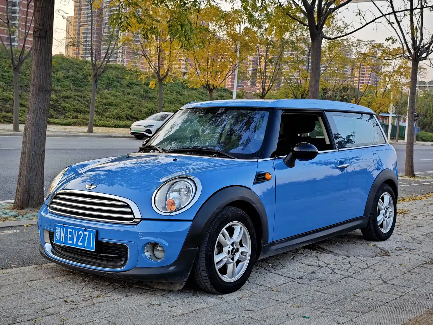 MINI MINI CLUBMAN 2010