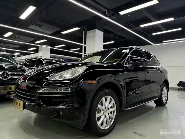Porsche Cayenne 2014