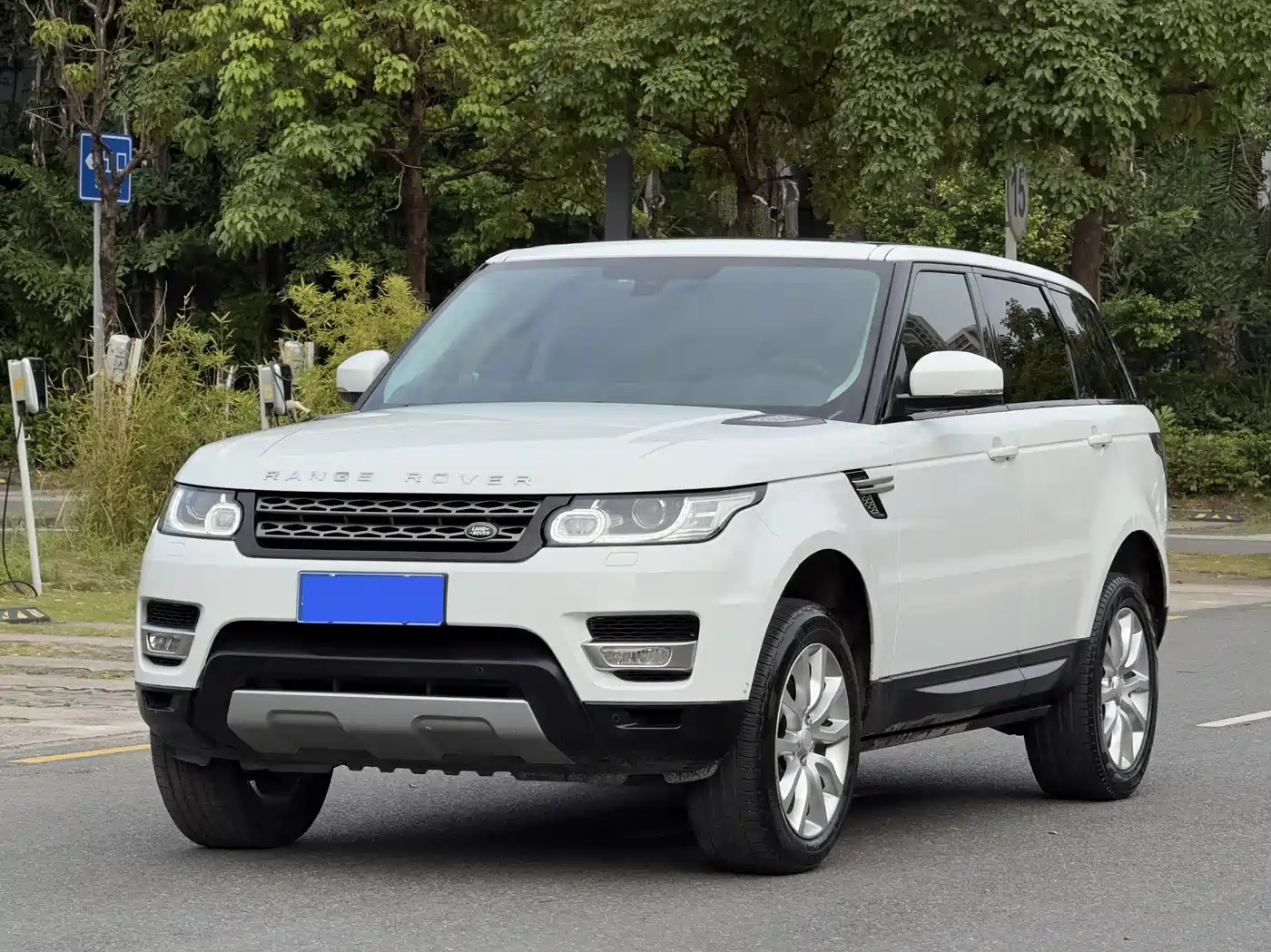 Land Rover Range Rover Sport 2013