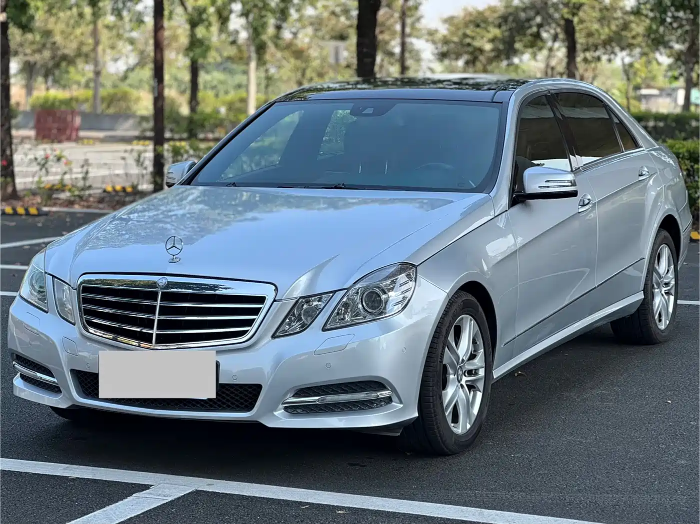 Mercedes-Benz Mercedes-Benz E-Class