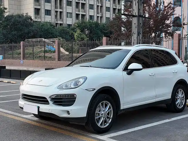 Porsche Cayenne 2010