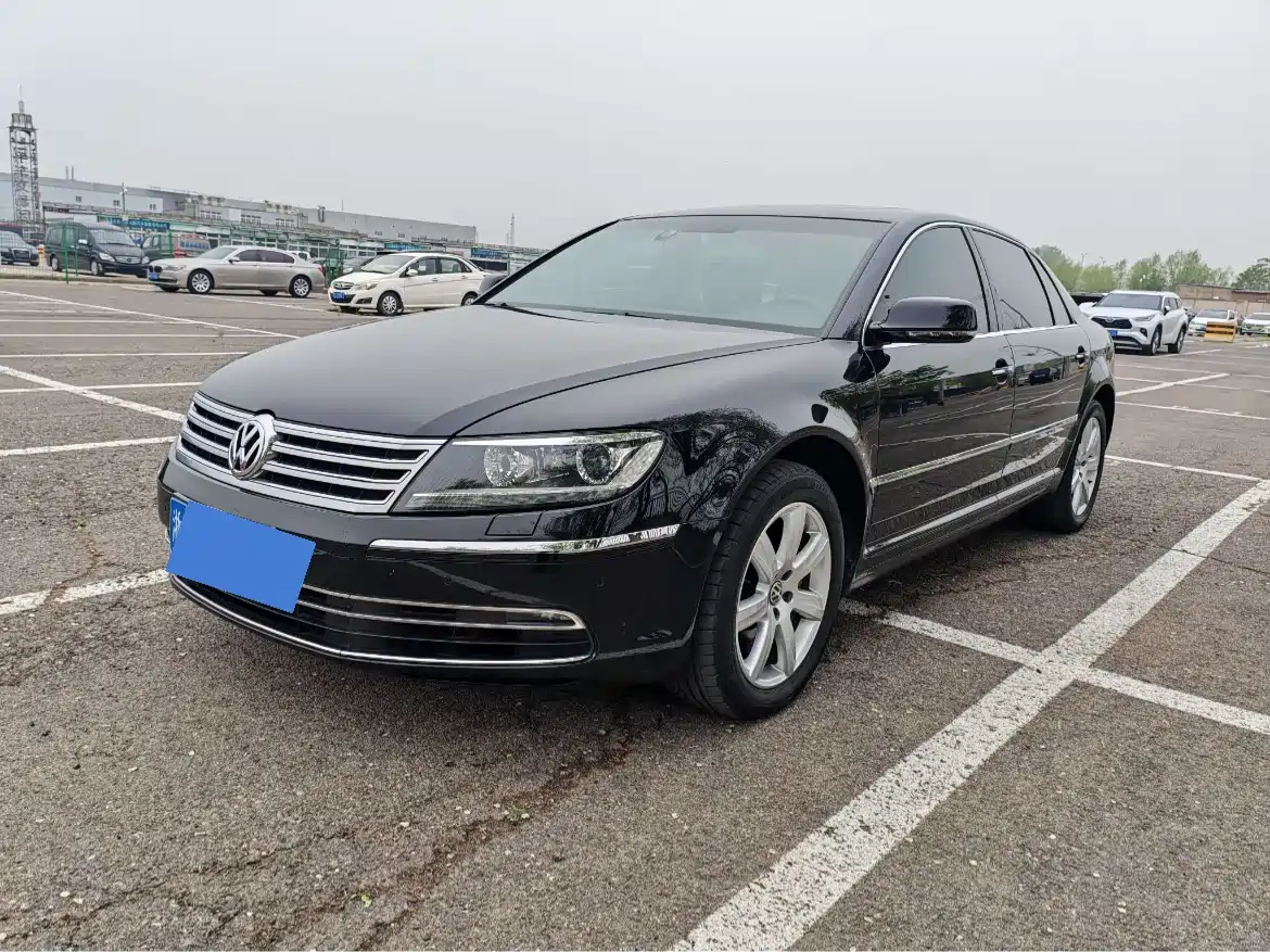 Volkswagen Phaeton 2015