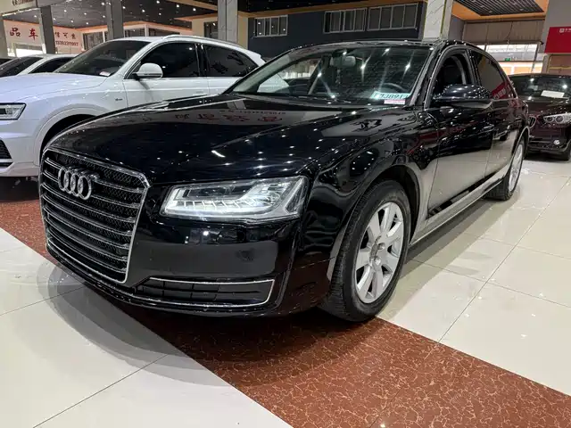 Audi Audi A8 2012