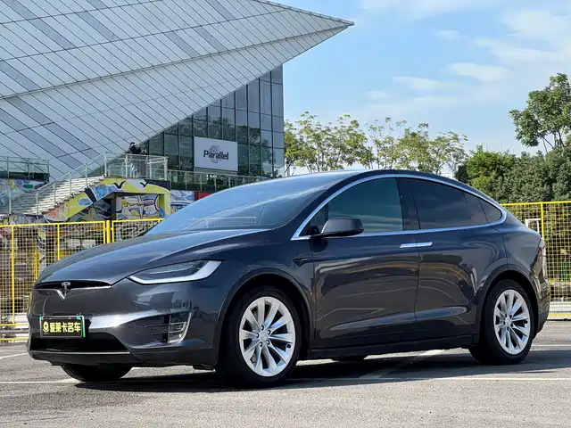 Tesla Model X 2017