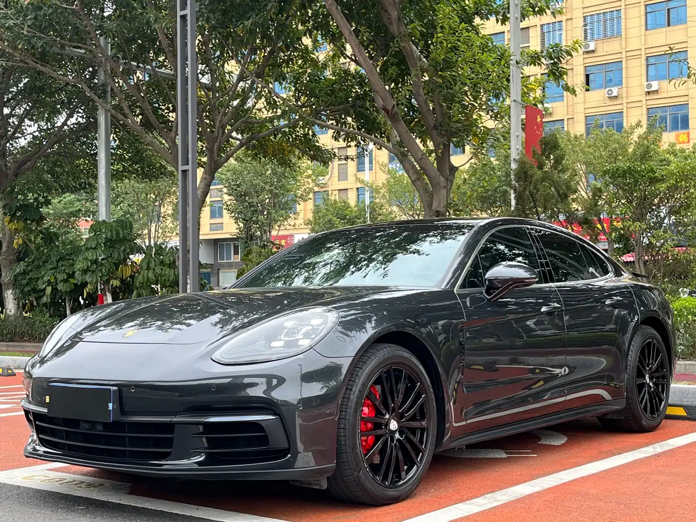 Porsche Panamera 2019