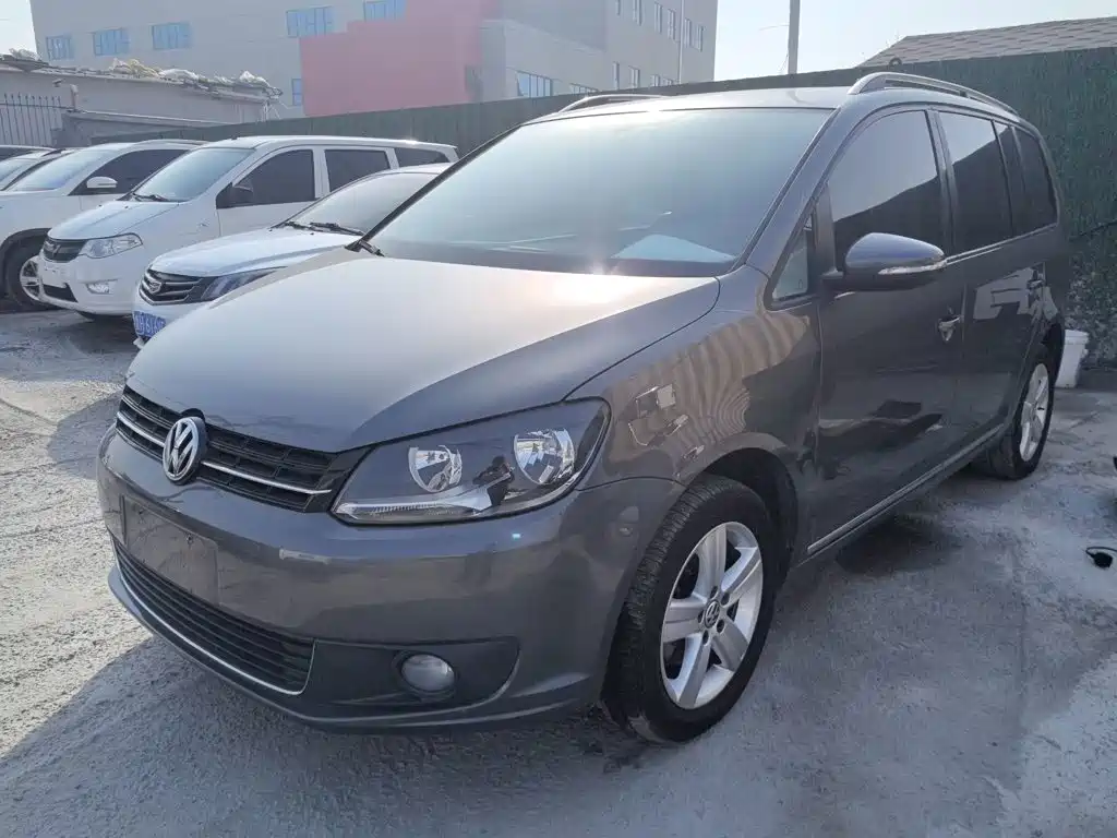 Volkswagen Touran 2014