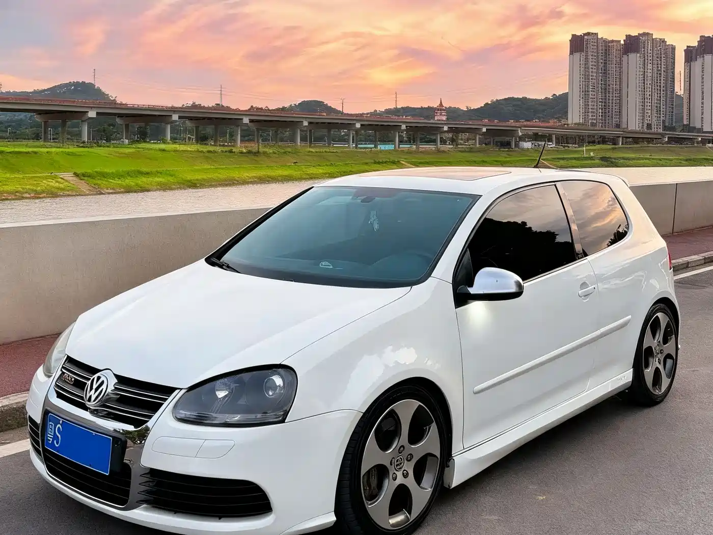 Volkswagen Golf (Import) 2008