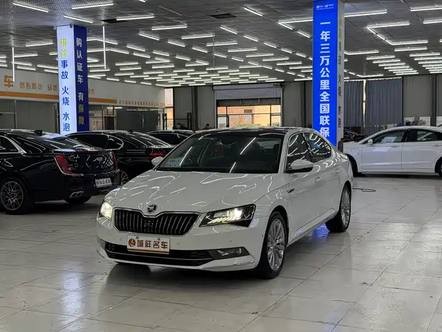 Škoda Superb 2017