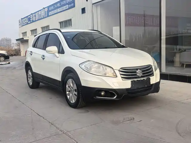 Suzuki SX4 S-Cross 2015