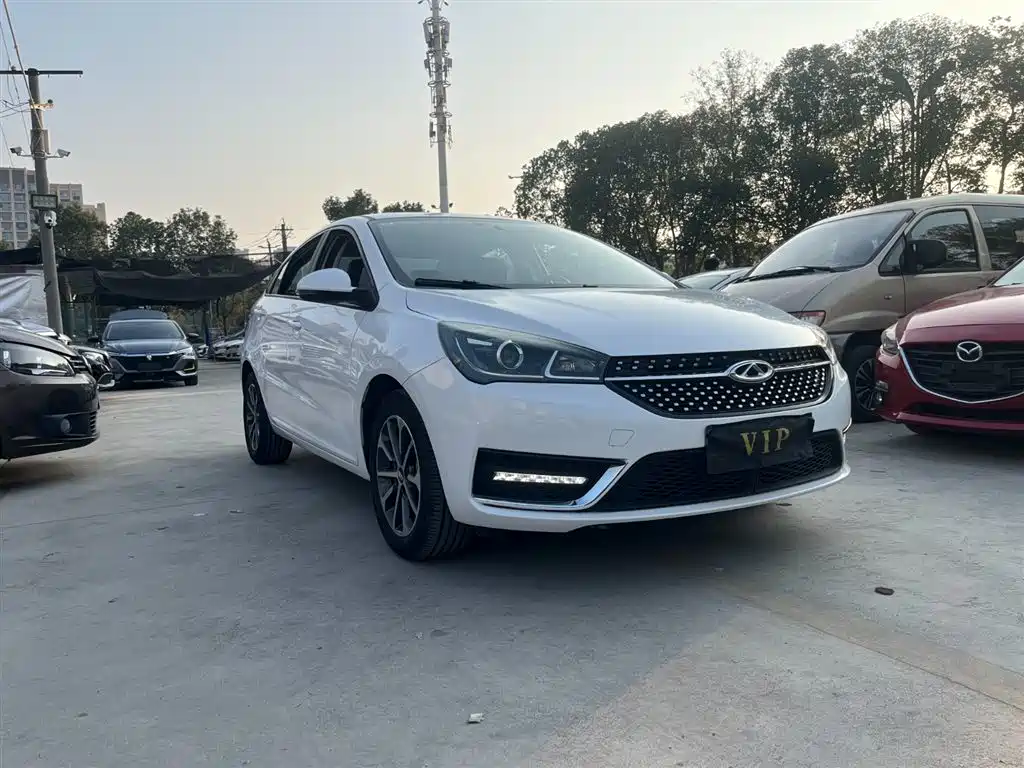 Chery Arrizo 5