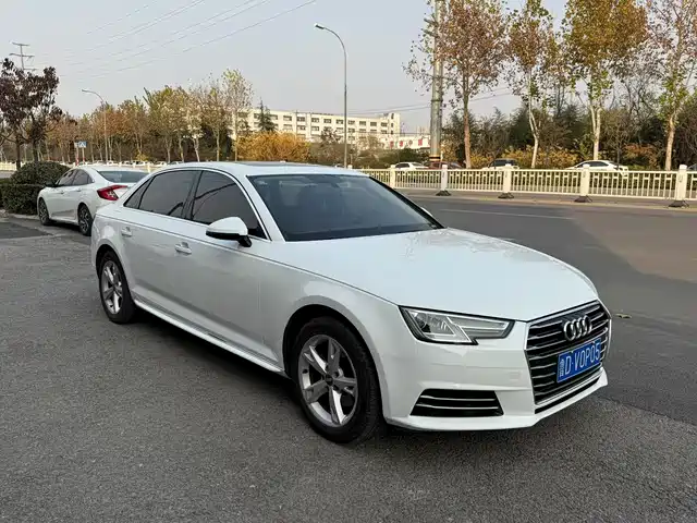 Audi Audi A4L 2017