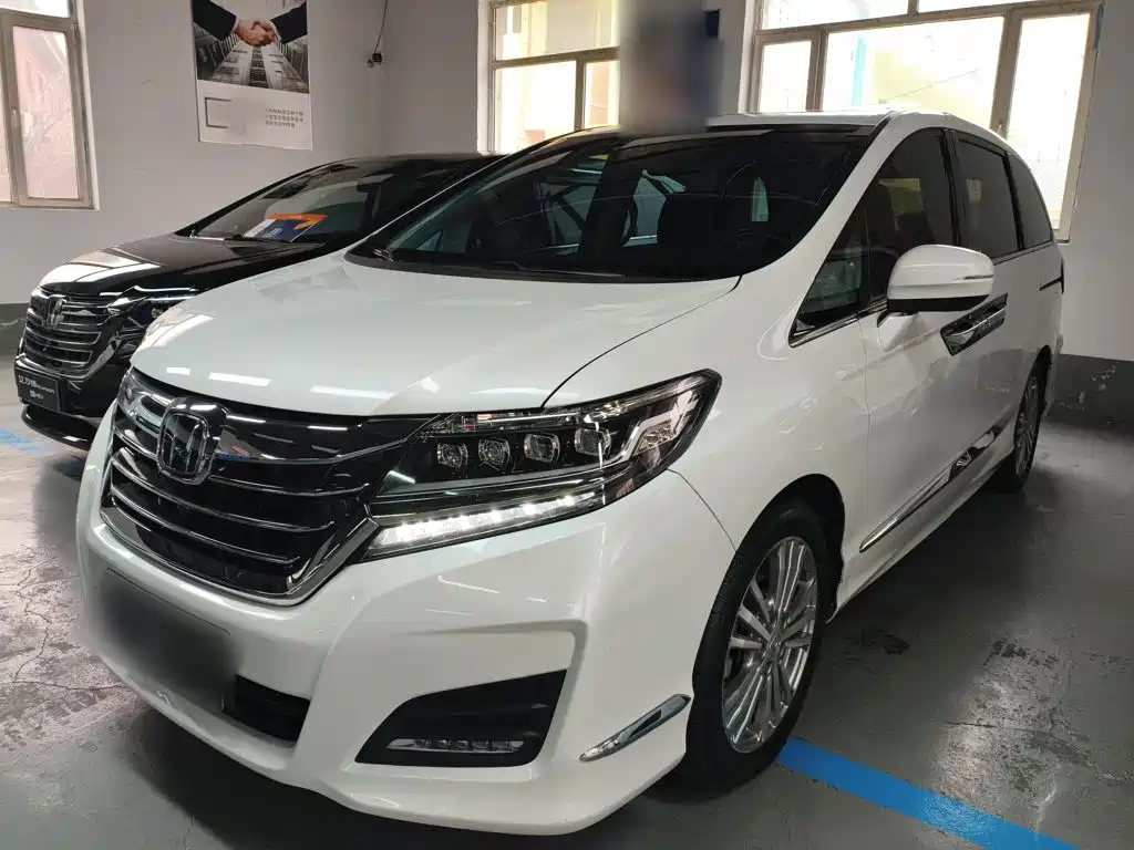 Honda Elysion 2016