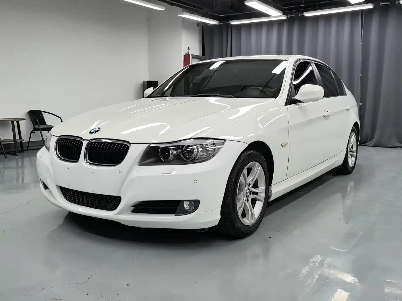 BMW BMW 3 Series (Import) 2010