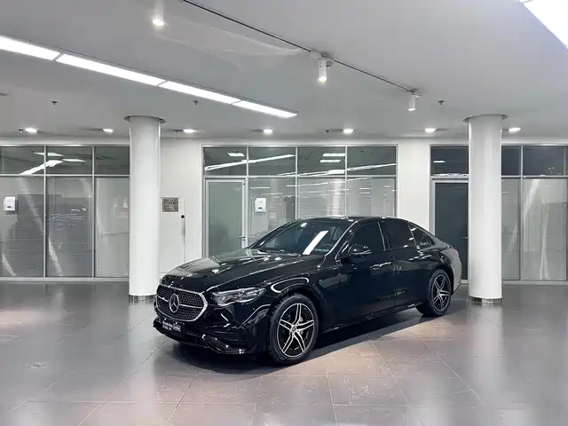 Mercedes-Benz Mercedes-Benz E-Class (Import) 2025