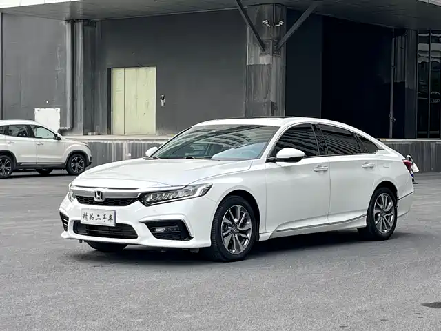 Honda Inspire 2018