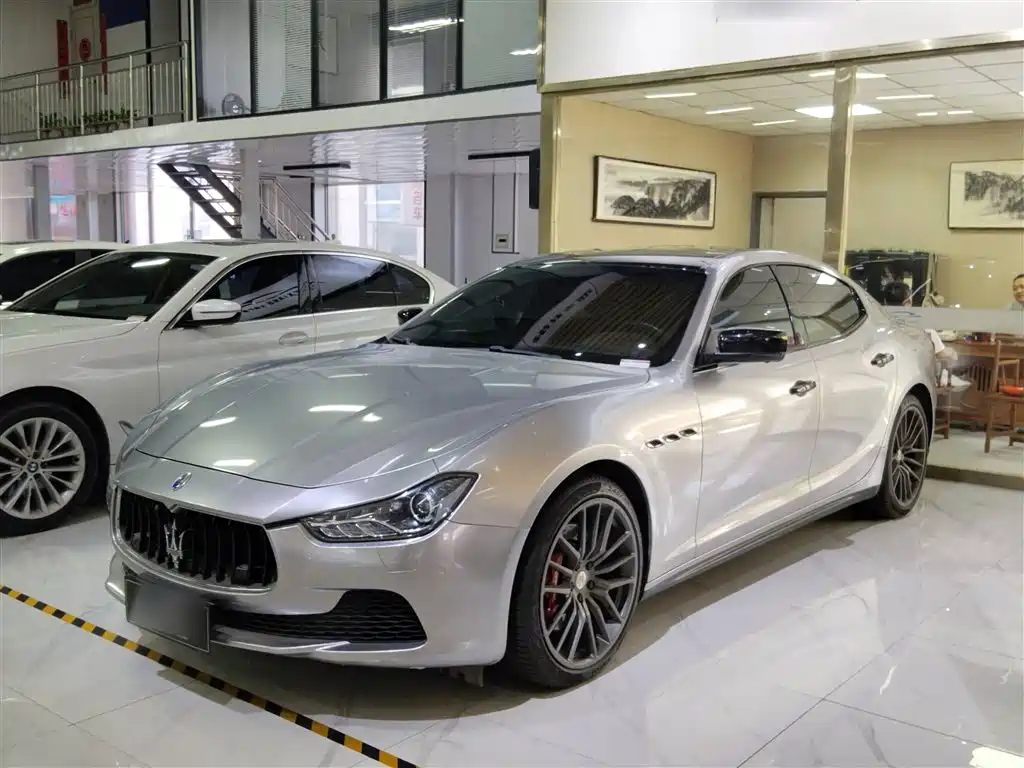 Maserati Ghibli 2013