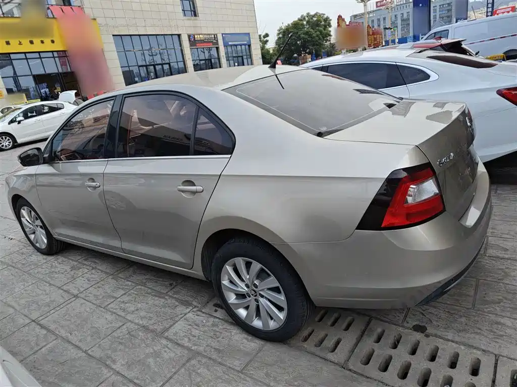Škoda Rapid