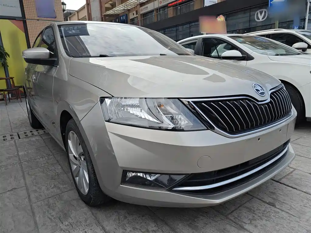 Škoda Rapid