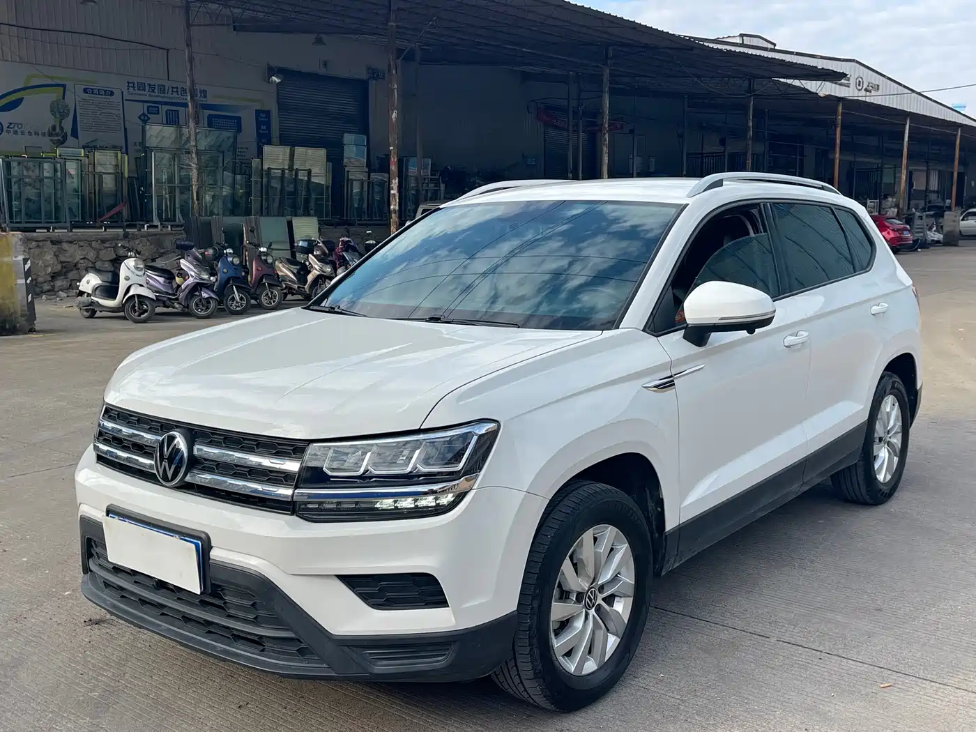 Volkswagen Tharu 2020