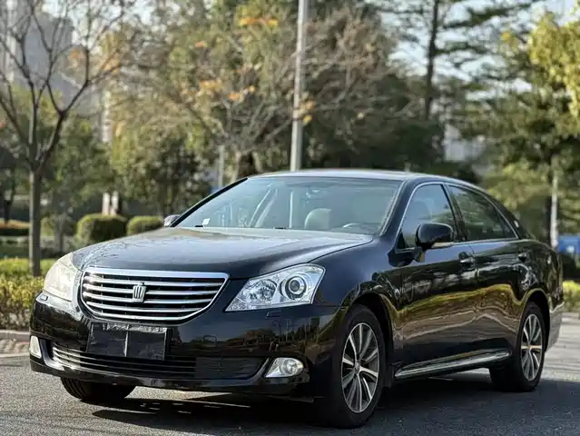 Toyota Crown 2009