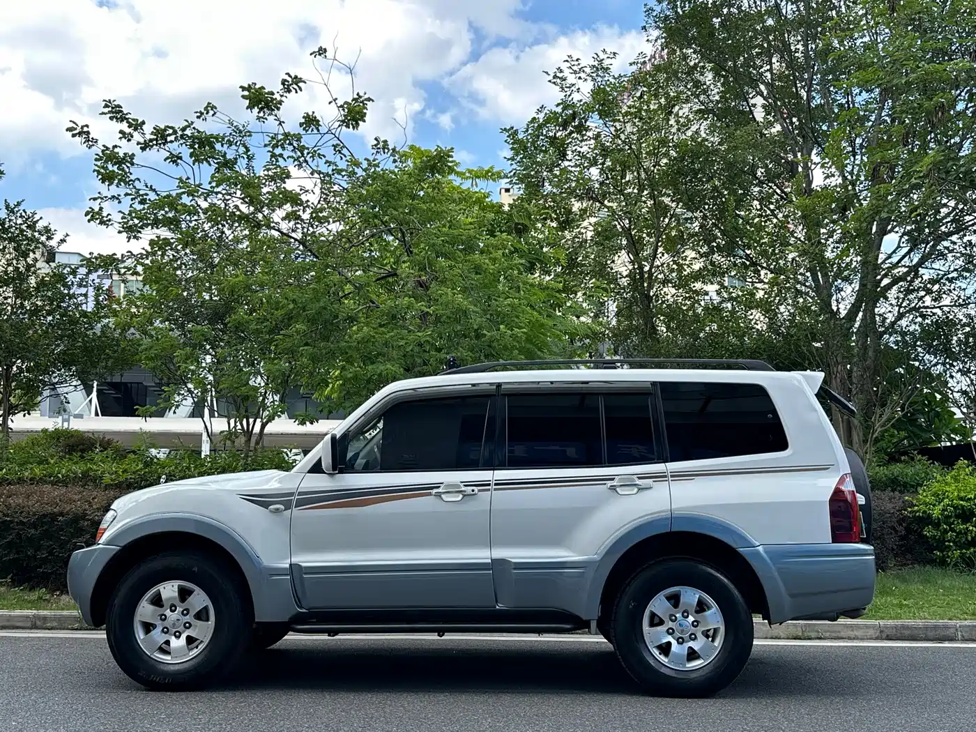 Mitsubishi Pajero