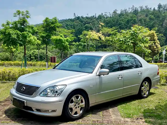 Lexus Lexus LS 2005