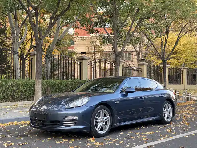 Porsche Panamera 2013